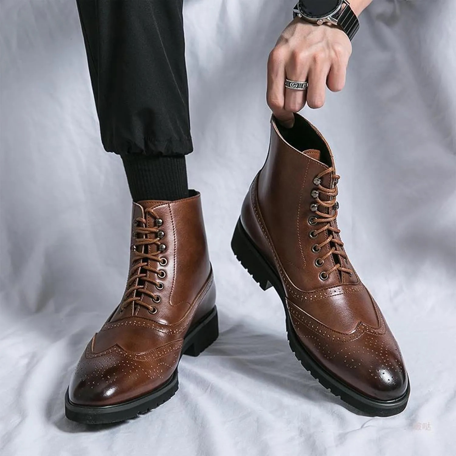 Ephirebra Men's Leather Brogue Wingtips Lace-Up Dress Oxford Boots Comfortable Non-Slip Pointed Toe High-Top Retro Ankle Boots