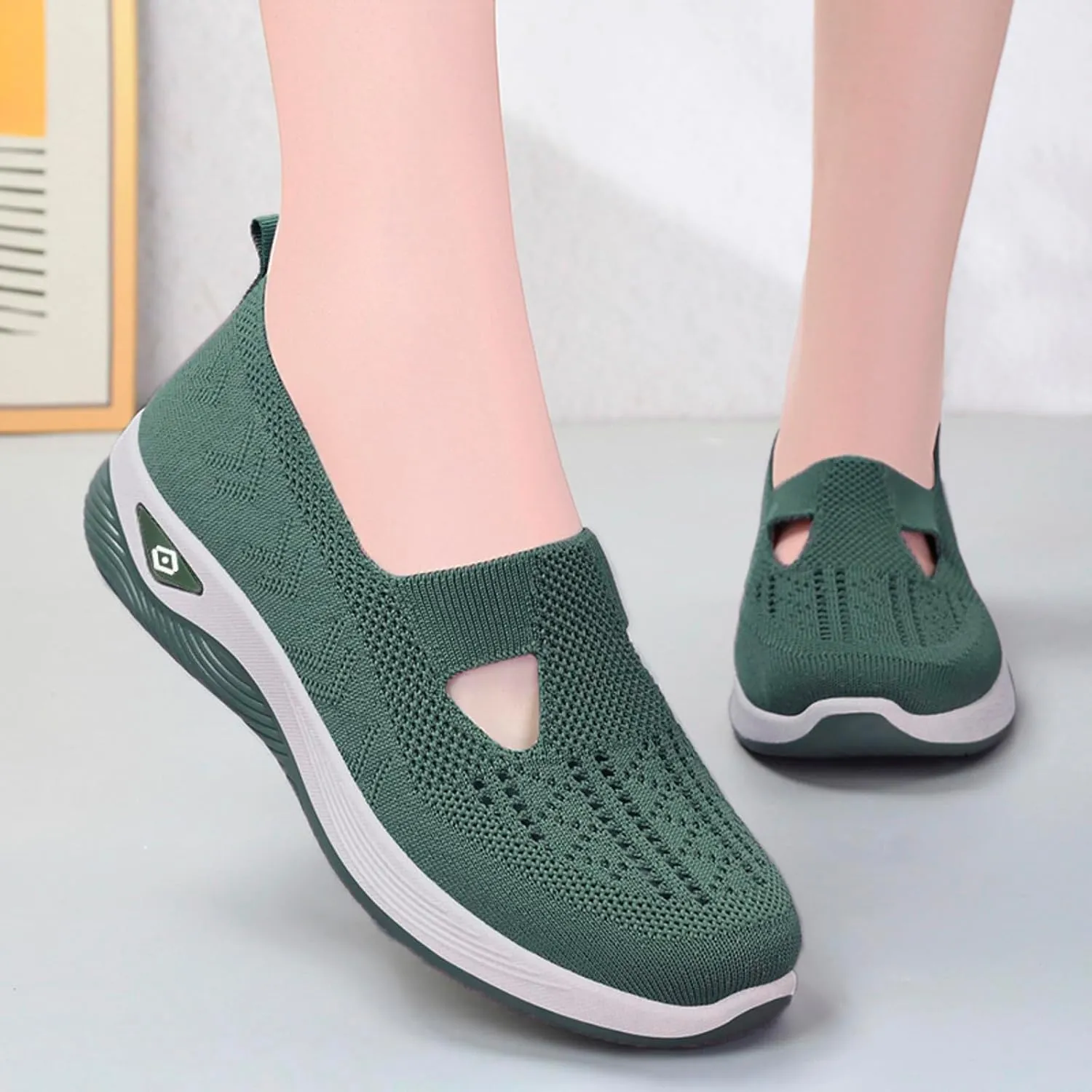 Fashion Summer Women Sports Shoes Flat Bottom Non Slip Mesh Hollow Upper Breathable Soft Slip On Casual Style Shoes for Men Wide